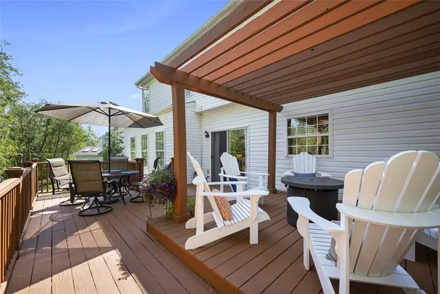 649 Water View Dr gallery image 34