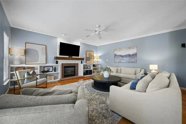 649 Water View Dr gallery image 35