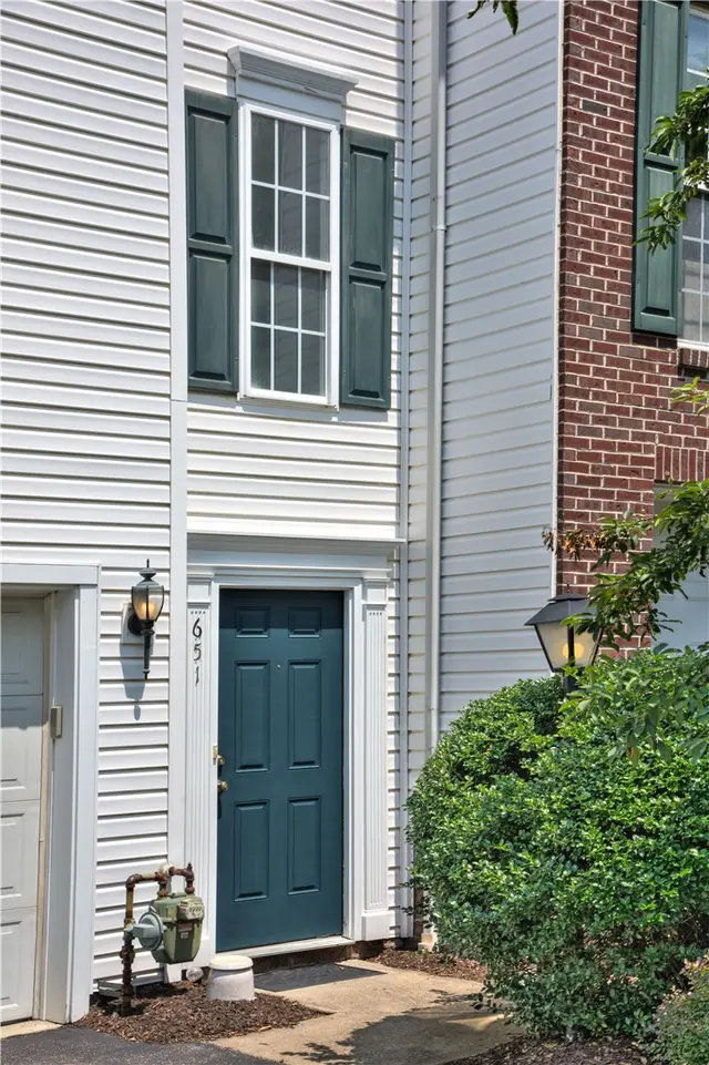 651 Village Green Blvd E gallery image 6