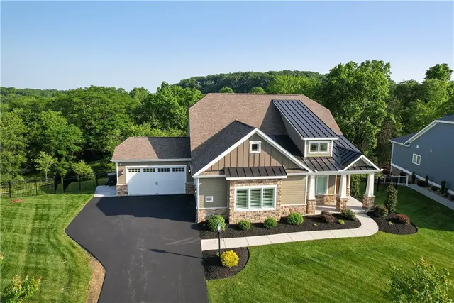 654 Shortline Ct gallery image 3