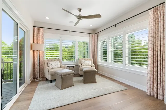 654 Shortline Ct gallery image 18