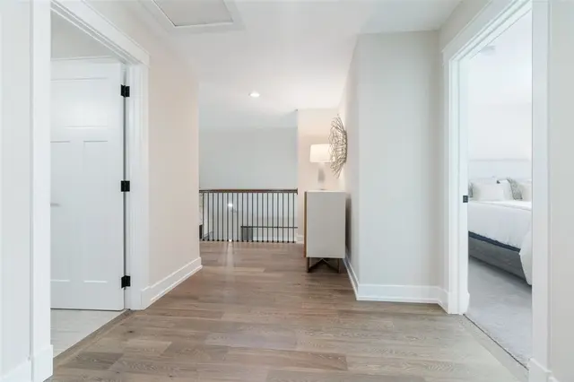 654 Shortline Ct gallery image 28