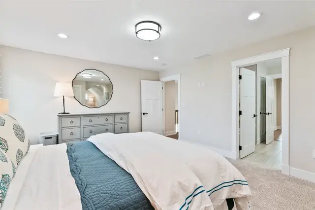 654 Shortline Ct gallery image 34