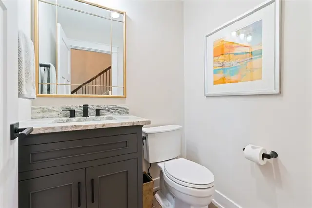 654 Shortline Ct gallery image 38