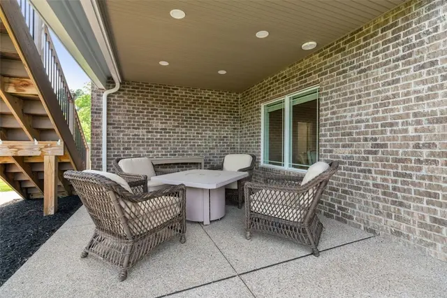 654 Shortline Ct gallery image 44