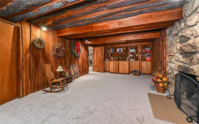656 Bairdford Rd gallery image 29