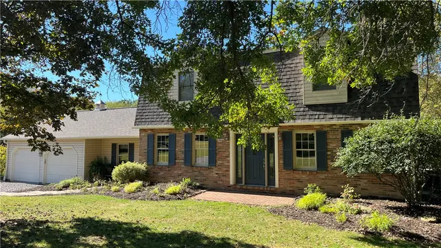 656 Bairdford Rd gallery image 47