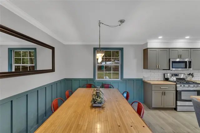 659 Huntington Dr gallery image 6