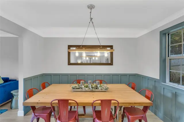 659 Huntington Dr gallery image 13