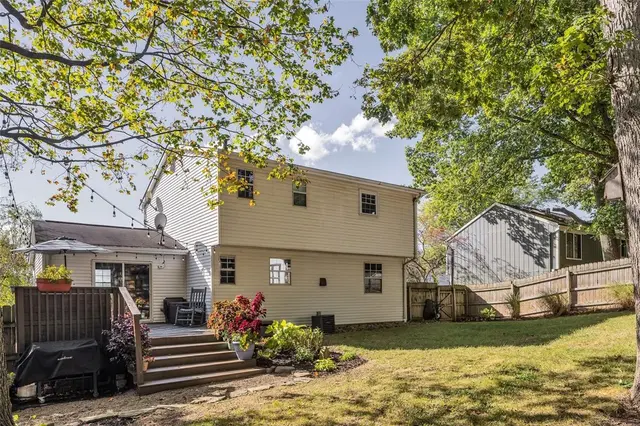 659 Huntington Dr gallery image 25