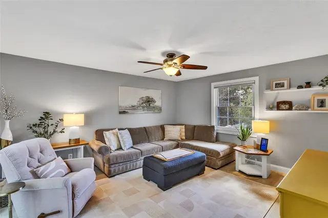 659 Huntington Dr gallery image 31