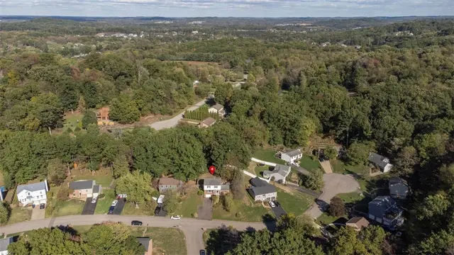 659 Huntington Dr gallery image 32