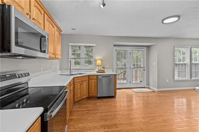 660 Village Green Blvd E gallery image 7