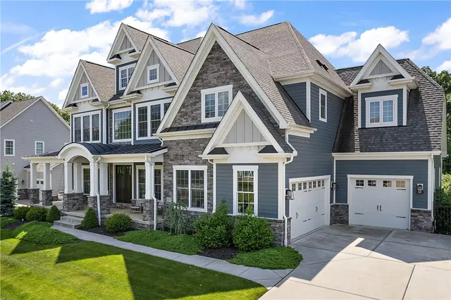 665 Chilliwack Ln gallery image 9