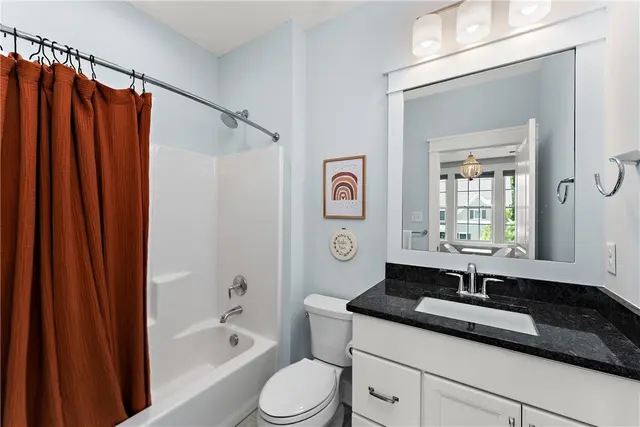 665 Chilliwack Ln gallery image 13