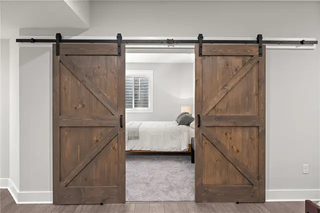 665 Chilliwack Ln gallery image 20