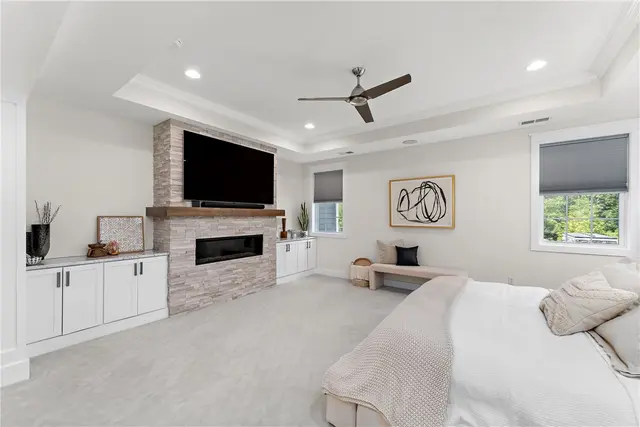 665 Chilliwack Ln gallery image 41