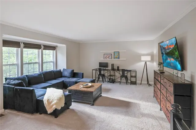 675 Village Green Boulevard East gallery image 14