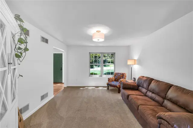 6759 Mars Crider Rd gallery image 9