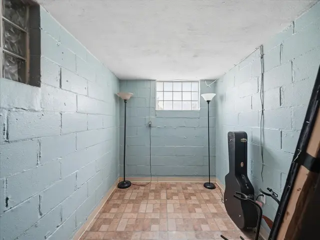 68 Chapel Drive gallery image 25