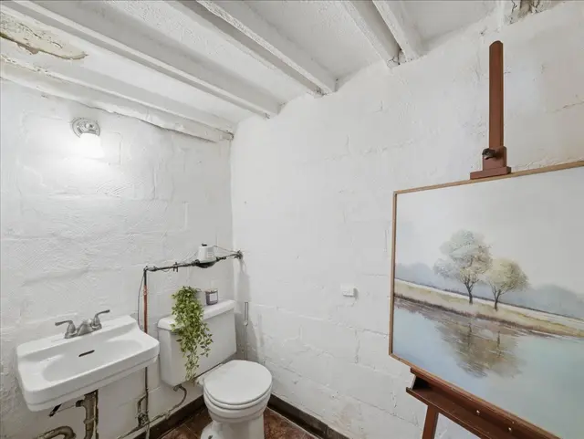 68 Chapel Drive gallery image 36