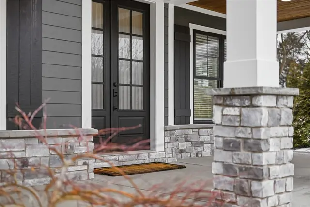 687 Chilliwack Ln gallery image 4