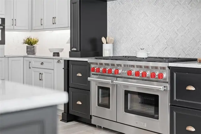 687 Chilliwack Ln gallery image 7