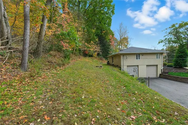 690 PEARCE MILL ROAD gallery image 16