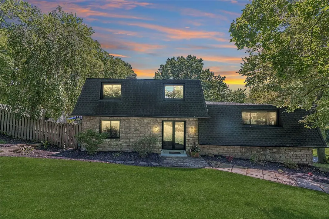 70 Maple Dr