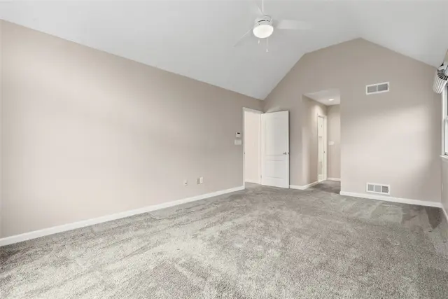 700 Bridle Path gallery image 5