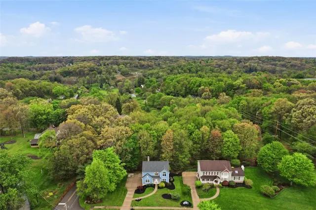 700 Bridle Path gallery image 19