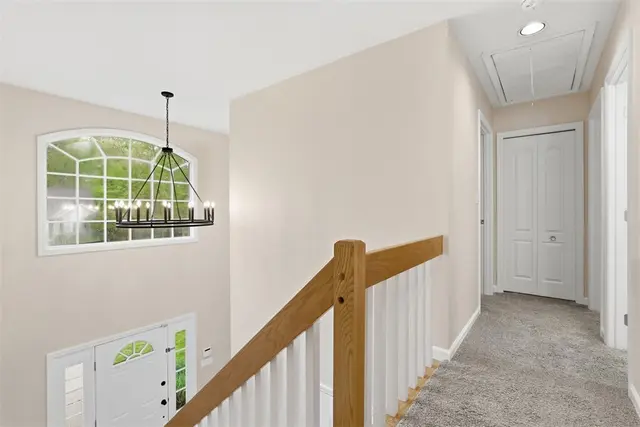 700 Bridle Path gallery image 20