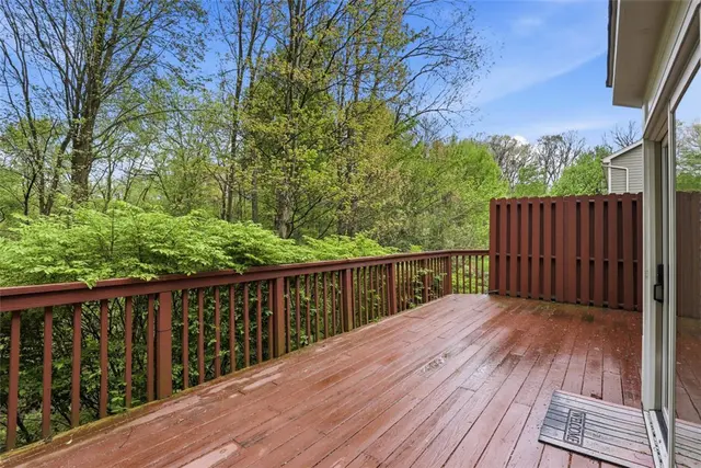 700 Bridle Path gallery image 22
