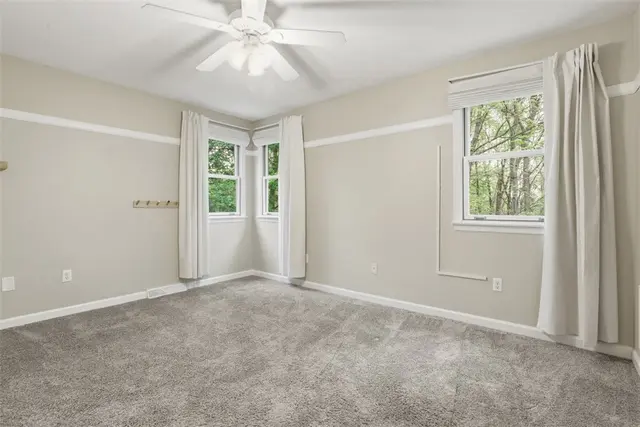 700 Bridle Path gallery image 25