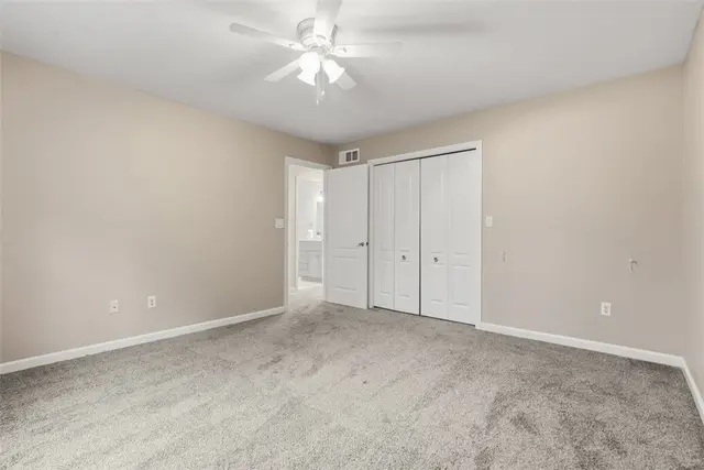 700 Bridle Path gallery image 41