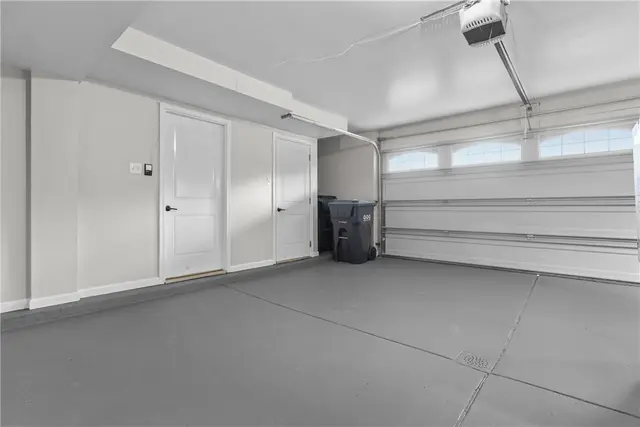 700 Carver Dr gallery image 12