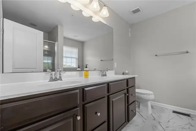 700 Carver Dr gallery image 15