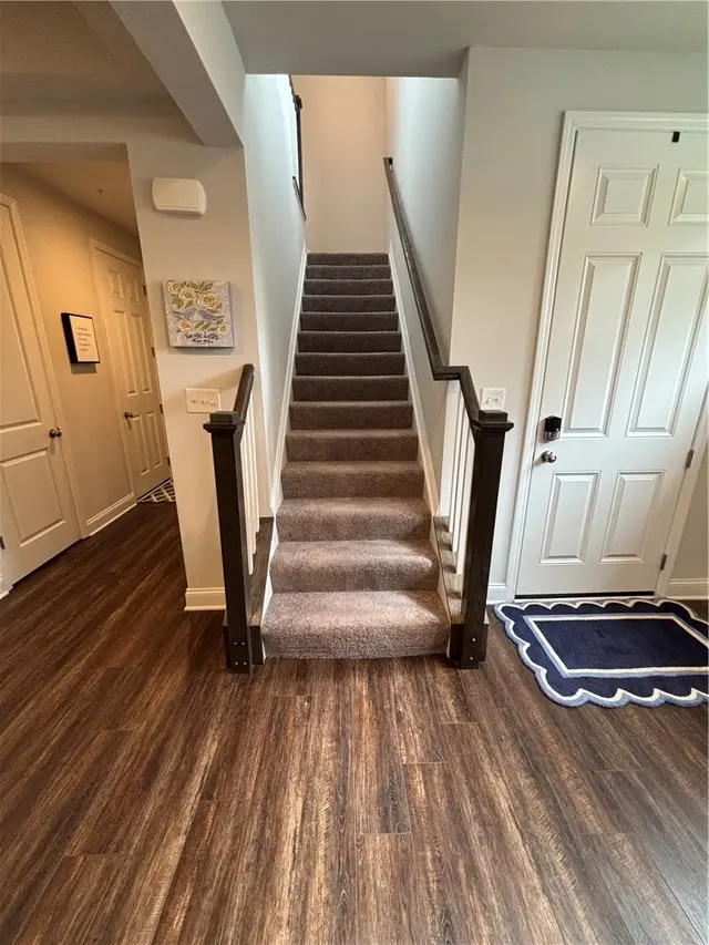 701 England Rd gallery image 18