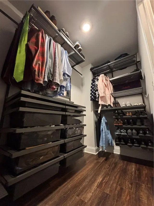 701 England Rd gallery image 24