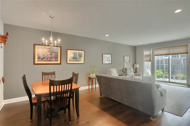 702 England Rd gallery image 21