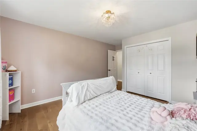 702 Rustic Ridge Dr gallery image 16