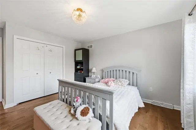 702 Rustic Ridge Dr gallery image 17