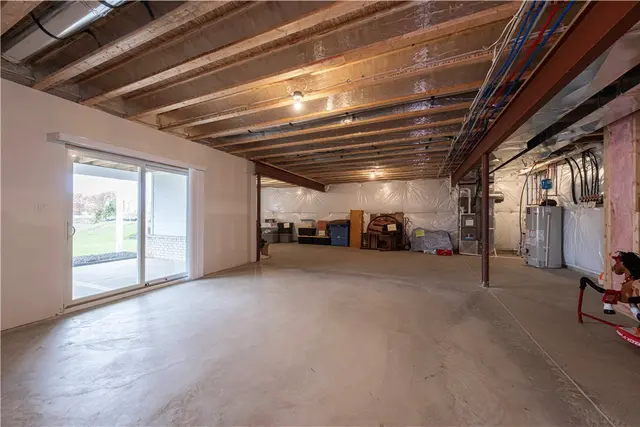 703 Ivy gallery image 6