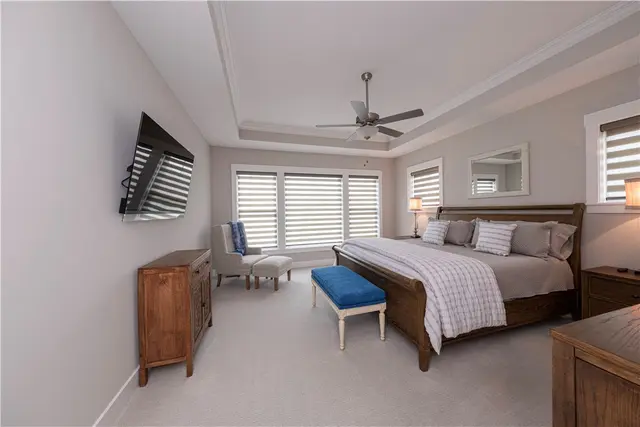 703 Ivy gallery image 15