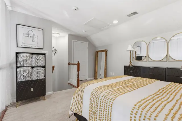 703 Park Plaza gallery image 30