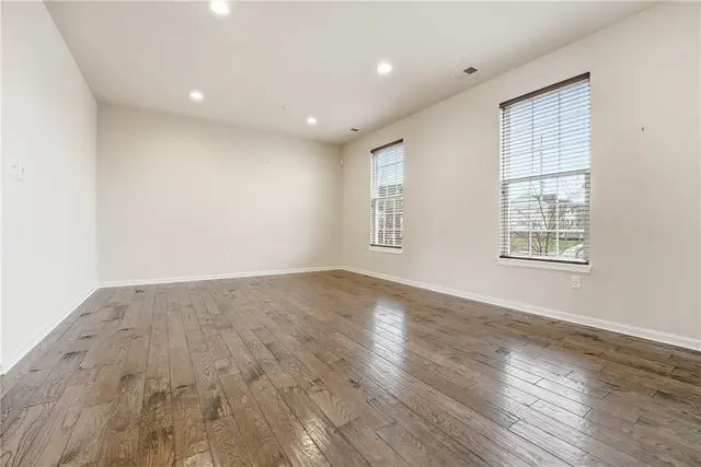703 Shelley Lane gallery image 10
