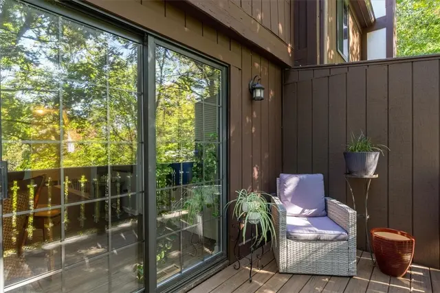 703 Timber Ln gallery image 14