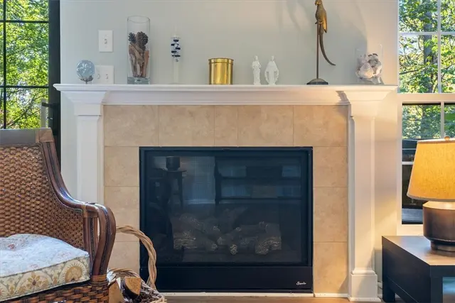 703 Timber Ln gallery image 15