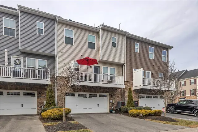 703 Truth Ln gallery image 3