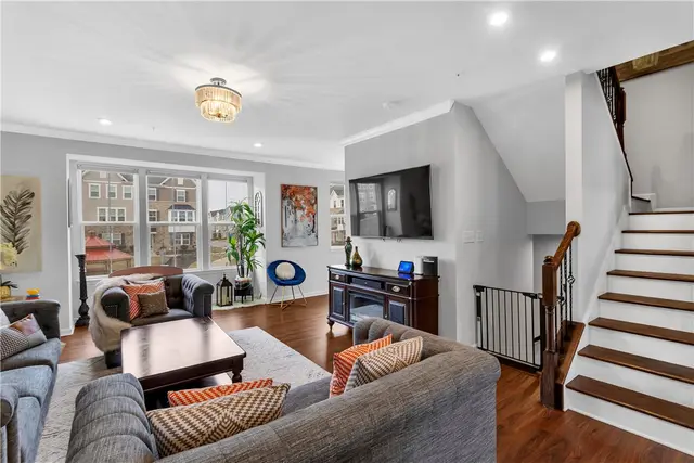 703 Truth Ln gallery image 7